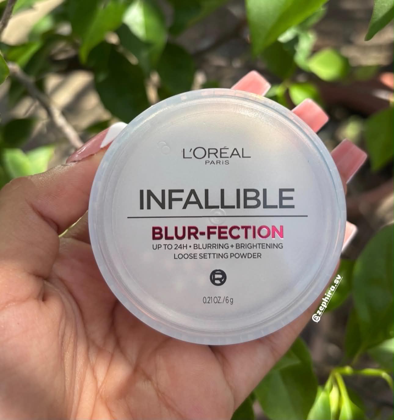 L'Oreal Paris Infallible Blur-fection Longwear Loose Setting Powder - Image 5